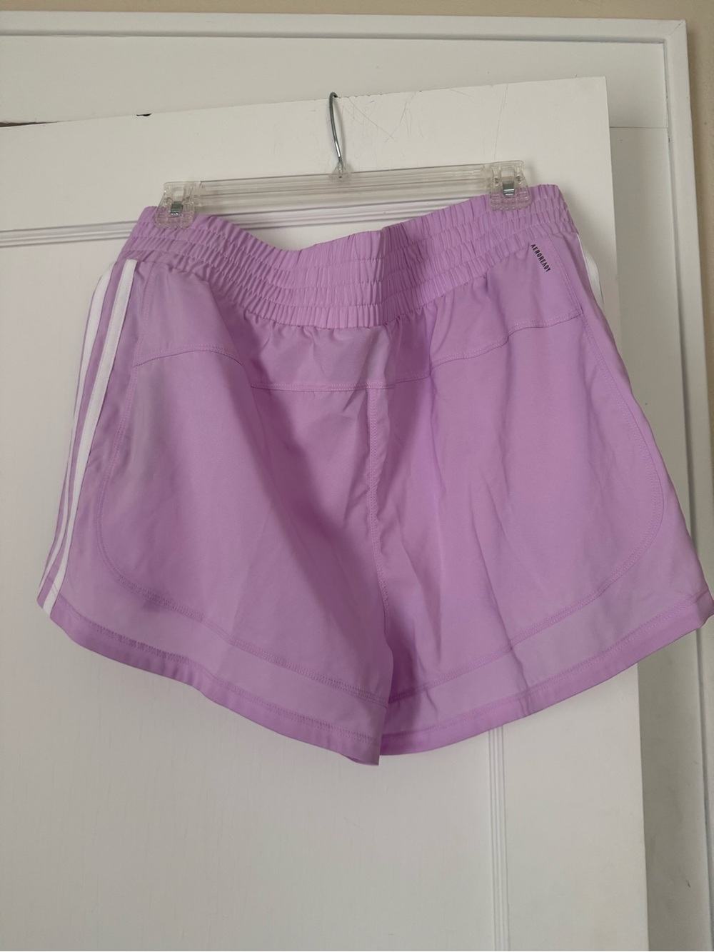 Adidas Women’s Lavender Pacer 3” Running Shorts Size L - Picture 2 of 3